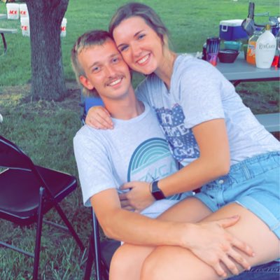 libbyschawang's tweet photo. #NewProfilePic https://t.co/G2k3Uc85bU
