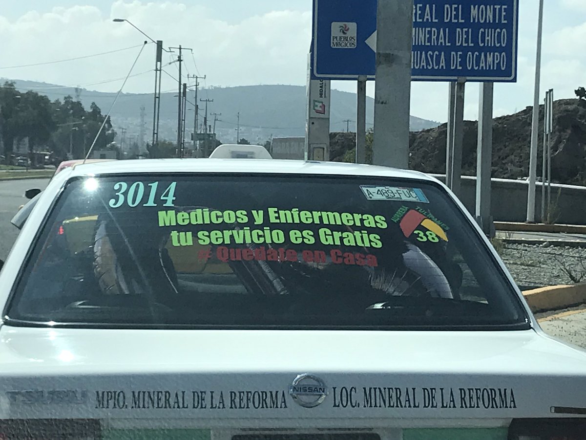 draavegao's tweet photo. Que maravillosa iniciativa por parte de estos taxistas. Es motivador este tipo de gratitud a las personas que están en la primera línea de batalla. En nombre de los trabajadores de la salud. Infinitas gracias #COVID19mx #pandemia https://t.co/xBQBFq4vUX