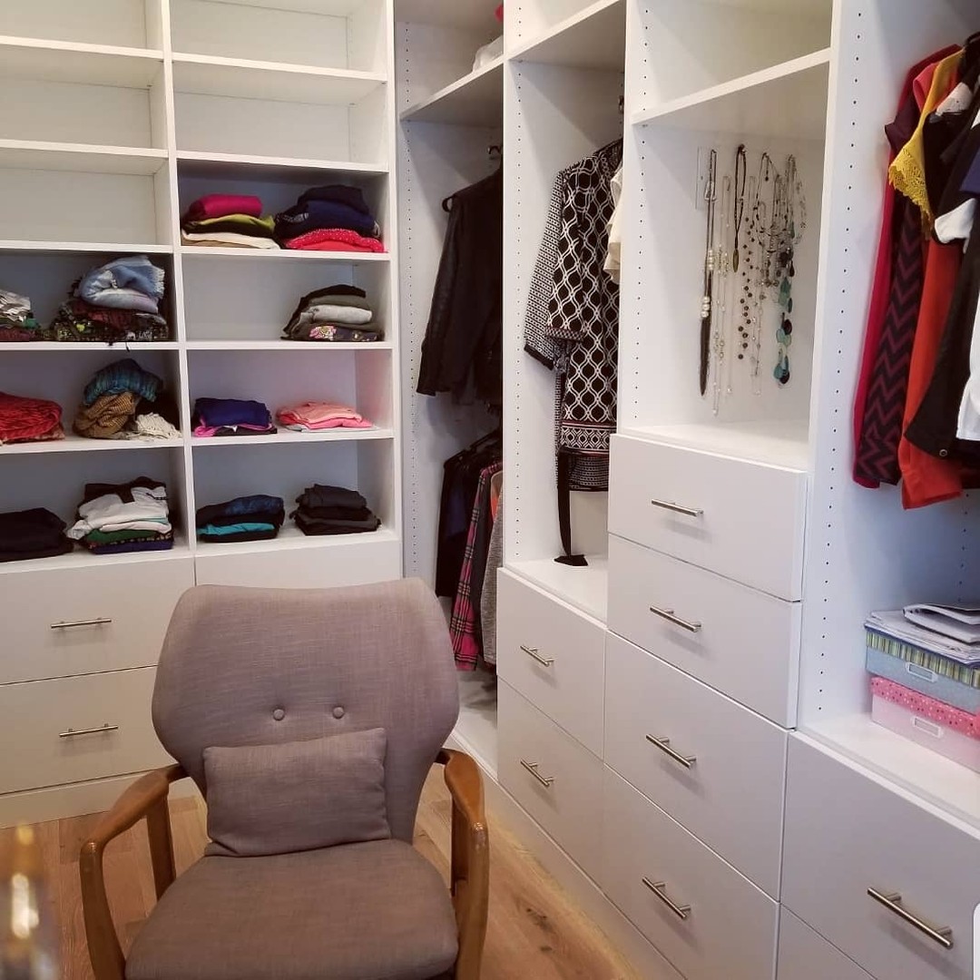 ClosetFactory's tweet photo. Your #closet should be designed around your needs and your style! Designing a closet that perfectly fits you is what we do.
To find more #closetdesign ideas visit https://t.co/rFKRW6ooaH
#closets #closetfactory #interiordesign #home #homedesign
https://t.co/zj9JEtPsE2