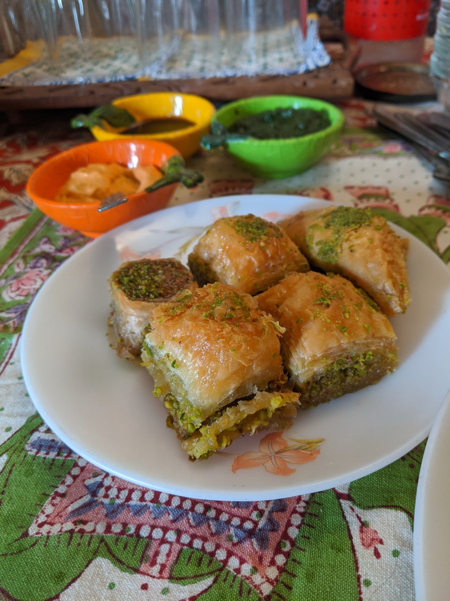drshalinisdiet's tweet photo. All traditional mithai these, but can have Only Occasionally as we live in times of Remotes, Mobile phones, Laptops, Elevators & Alexa.
Is zamane mein, dekh dekh ke khaana padta hai.
#ModifyYourLifestyle #EatSensibly https://t.co/RQR49Hlop5