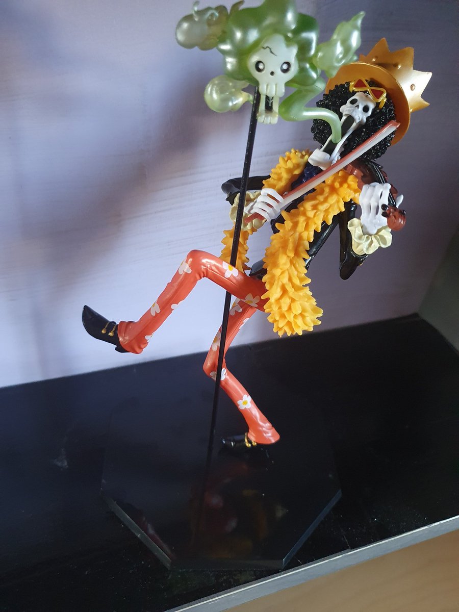 Sheepy_13's tweet photo. Had a figure arrive today 

♡~ Brook ~♡ 

Only need a few more figure so I have at least one of each member of the Straw Hats!
#anime #manga #FreeAnimeAlliance #OnePiece #StrawHats #Brook #soulking #deadbones #musician #sheepycollection
🐑 https://t.co/je8MQHoMdG
