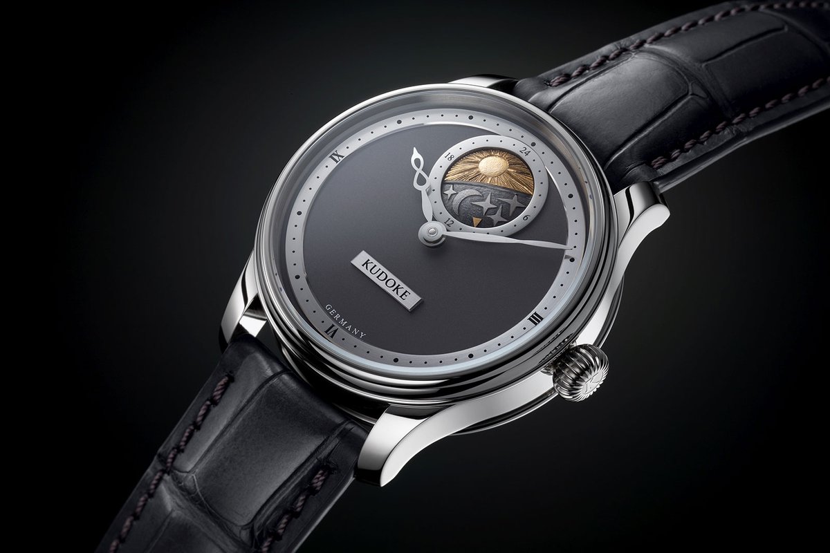 SJXwatches's tweet image. Kudoke facelifts the award-winning, value-proposition Kudoke 2, dressing it in shade of grey but keeping all of its best details. More on the Kudoke 2 Nocturne on SJX Watches:

watchesbysjx.com/2020/07/kudoke…

#sjxwatches #watches #independentwatches