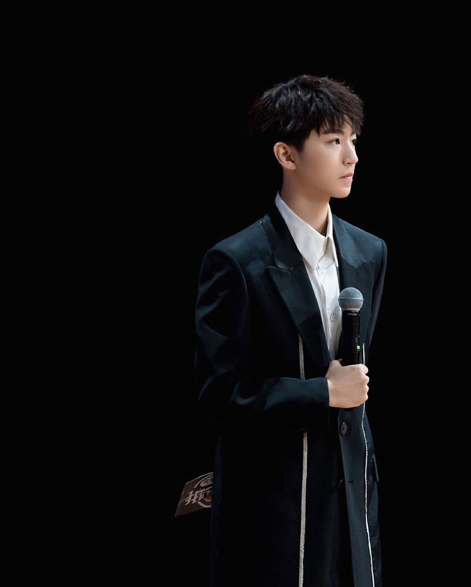 neilbarrett's tweet photo. Cpop Star Karry Wang in Neil Barrett at “Me To Us” Show

#NeilBarrett #KarryWang #Karry #WangJunKai #Junkai #TFBoysKarry #WJK #TFBoys #NBFriends #DressedInNeilBarrett https://t.co/iNCNGA2qtD