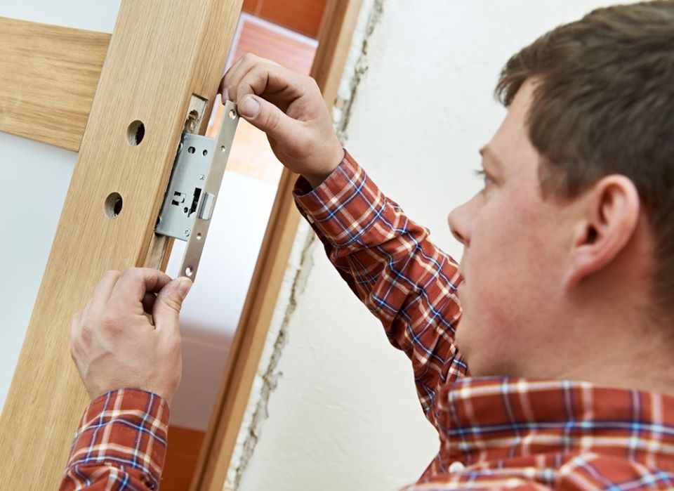 MorganLocksmit1's tweet image. UPVC door and window #locksrepaired and #locksreplaced by expert local locksmith #Colchester #Essex NO CALL OUT CHARGES, call Morgan #Locksmiths on 01206 430267 bit.ly/31eHrwM