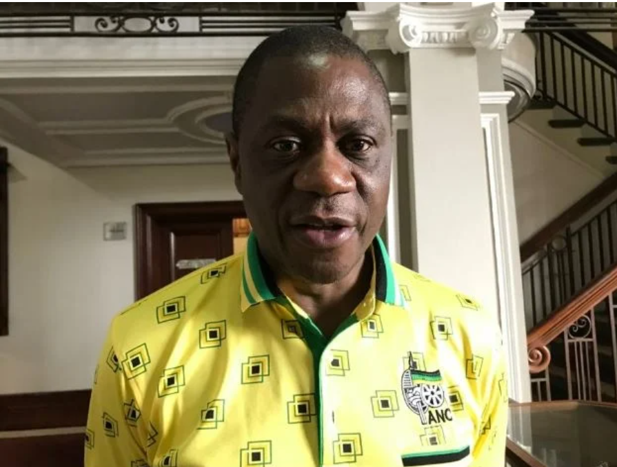 dailysunsa's tweet photo. PAUL MASHATILE WON'T ATTEND WIFE'S FUNERAL
https://t.co/FAM245asIk https://t.co/0LPCLZrZCk