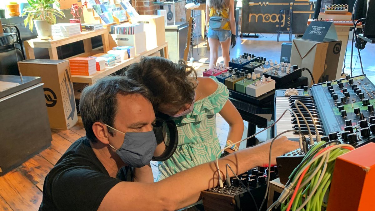 andrewlackey's tweet image. Thx Zack for showing us around the DFAM and Subharmonicon. $plurge We've been jamming on these all week. @moogmusicinc #moogstore