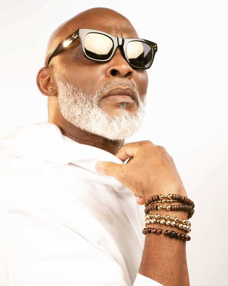 RMofeDamijo tweet picture