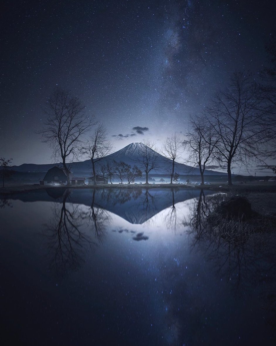 Japan... 🌌

via: <a href="/bahterazar/">monthany bahterazar</a>

📸 #RealCamerasRock 📸

——————————————
#photography #photo #photographer #photooftheday #photographers #nature #photographyisart #beautiful #sunrise #sunset