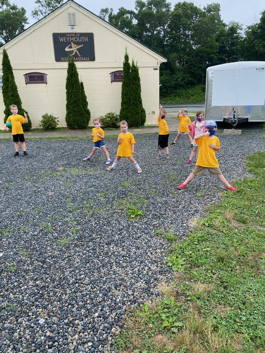 WeyRec's tweet photo. And our #WeyRec Pocket Programs are underway! 

It may not be the same kind of camp we know, but it’s just as fun! https://t.co/WdCFZPu0sv