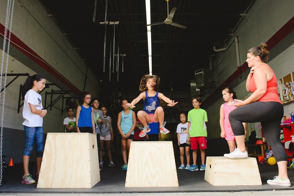Summer camp in #LIC with outdoor fun (and small groups). <a href="/GantryKids/">Gantry Kids</a> <a href="/LicqueensTv/">LICQUEENStv</a> <a href="/LICWaterfront/">Hunters Point Parks Conservancy</a> <a href="/LICCourtSquare/">LICCourtSquare.com</a> Info: bit.ly/2NW0p66