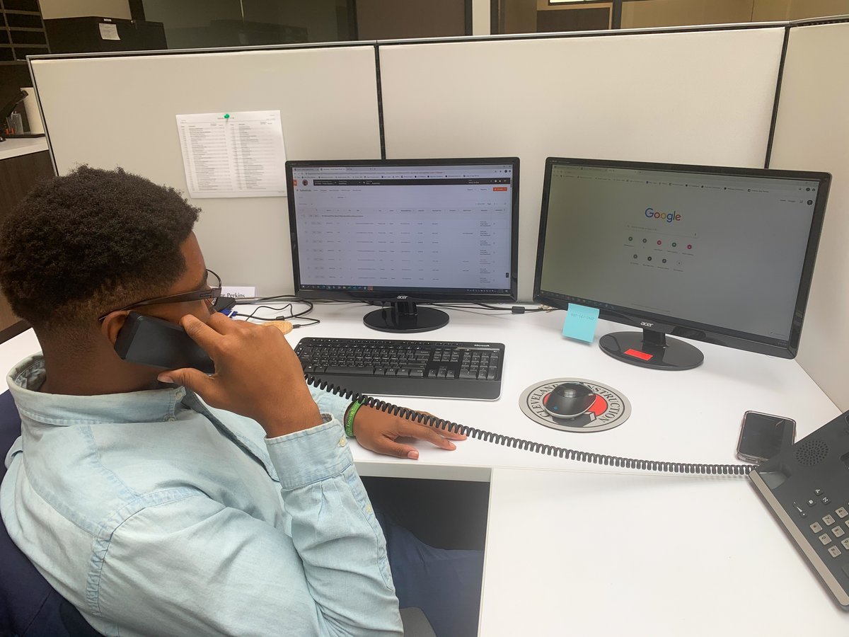 CCI_Contractors's tweet photo. Spring 2020 @kentstate graduate, T'Aundre Perkins is interning with us this summer and working on the 75 Public Square North project. T'Aundre is using takeoff software to compare trade quotes to ensure accurate material quantities. #CLEPublicSquare #AdaptiveReuse https://t.co/4SMsoUHjbK