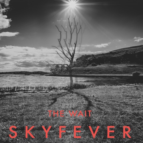 2xsRadio's tweet photo. #onTheAirNow The Wait by SKYFEVER ( 2020) @Skyfever1 The Irish alt-rockers are led by Tyson, who says of this song 'was written on the 1st anniversary of the death of Chris Cornell and arrived as one conscious flow of music' #supportIndieRadio: https://t.co/fyODwjcZh1 https://t.co/NAnvsEwyhp