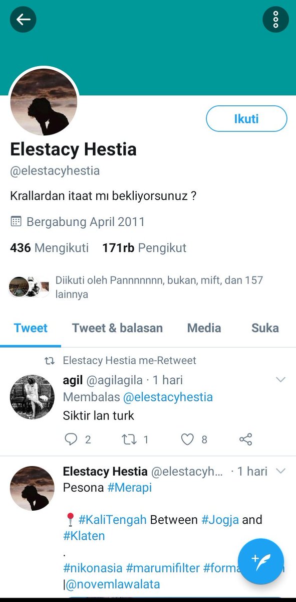 Mohon Unfollow dan juga report untuk akun tersebut.(Lihat gambar)

Akun tersebut sebenarnya Merapi News namun telah di hack kemudian diganti user name dan juga profilnya