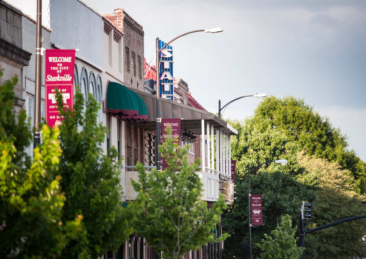 Starkville Summers 🙌 

#HailState🐶