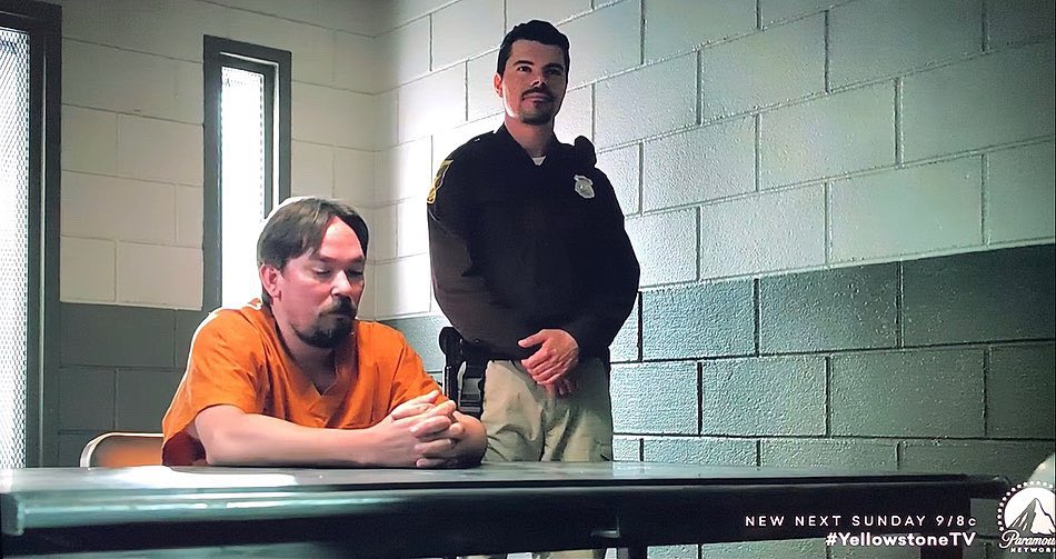 antho_herren's tweet photo. 🎬 Cameo role last night on @Yellowstone S3 Episode 3 #SweetGrassCountyJailDeputy #SGCJ #YellowstoneTV #mondaymotivation #actorslife #SAGcard Many thanks to #TaylorSheridan #StephenKay and #JohnDahl for the opportunity. 🙏🏽 https://t.co/yuciUKLPMu