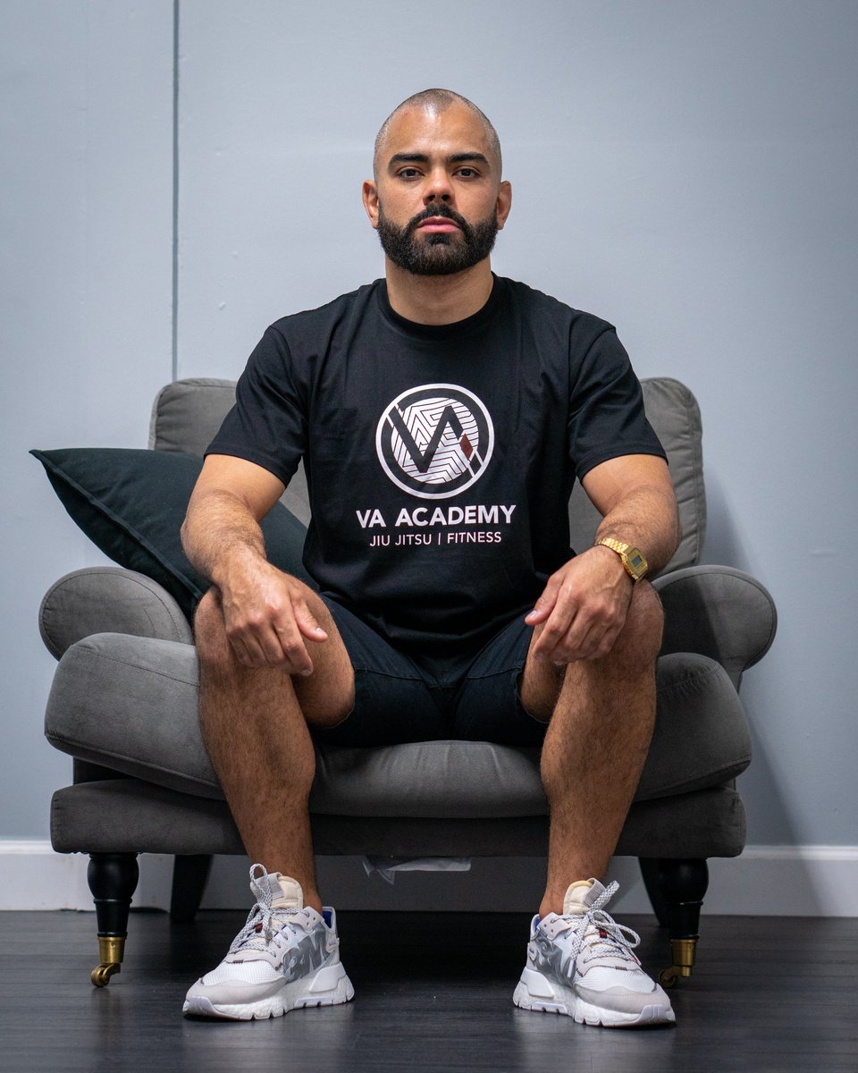 agudobjj's tweet photo. The @albinoandpreto x VA Academy project t-shirt is available NOW at https://t.co/rJvmdWzNMo https://t.co/pEyDgJDKCQ