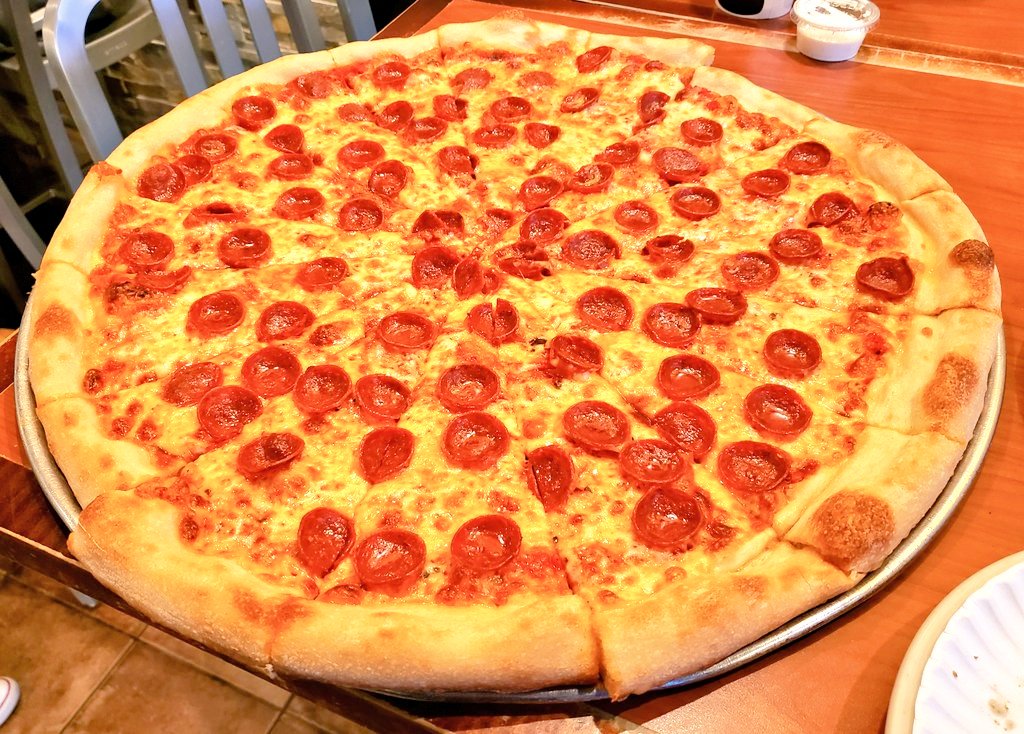 TheBuccosFan's tweet photo. If you are ever around me when I am looking at my phone & you hear me go, "Whoa!", that means I have read/seen something I like about the @Pirates OR Baseball OR Food. #BaseballFanatic โพ๏ธ #LetsGoBucs #HonusSighting ๐ #Foodie ๐ https://t.co/IWo47R1SHj