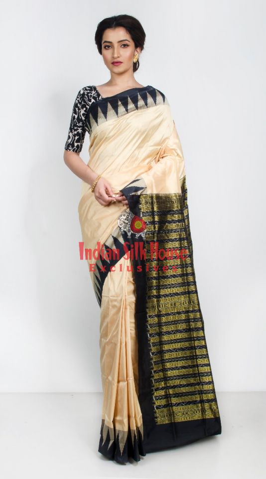 TRADITIONAL REGIONAL SAREES OF INDIA*********************************************10/16SAREE NAME-- BOMKAIPLACE- ODISHA** silk and cotton saree with ikat, embroidery and intricate thread work  #SareeTwitter