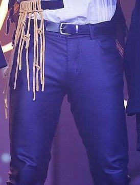 minho in leather pants >>>>>