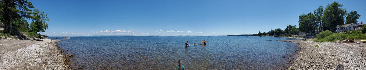 DowisJesus's tweet photo. Beautiful day on Lake Champlain. https://t.co/3Pkt3BbMTg