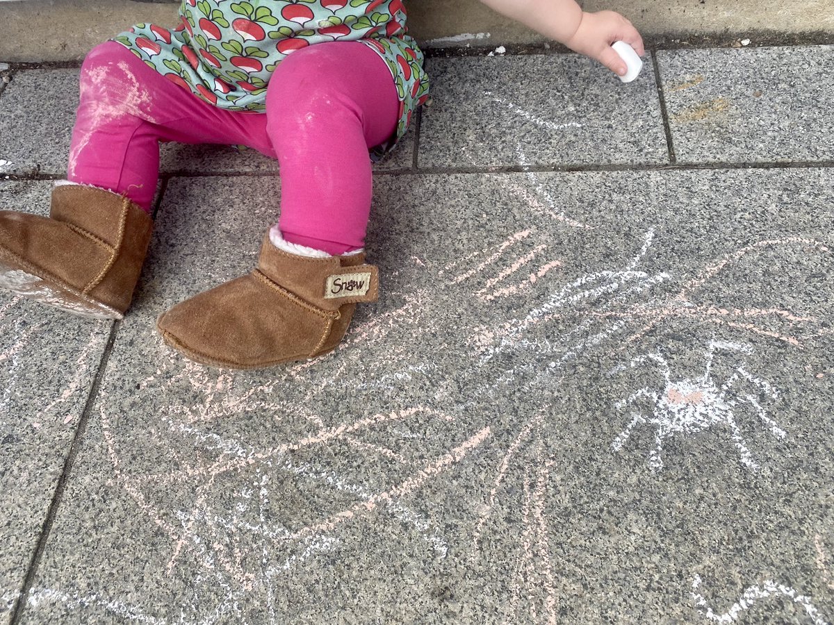 M does many, many things that makes me happy but today’s winner is how she loves to draw worms! Sitting on the ground, shouting ‘WORM!’ with every stroke of the chalk  (I drew the spider!)