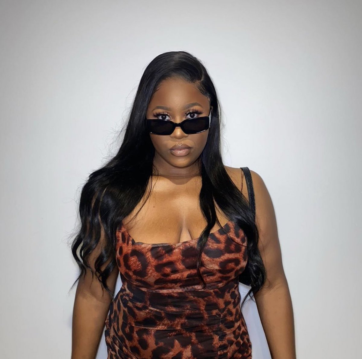 FLEYELASHESUK's tweet photo. The G.O.A.T. @nellarose_ in our ‘G.O.A.T’ lash🖤 https://t.co/dI61SR2K2L