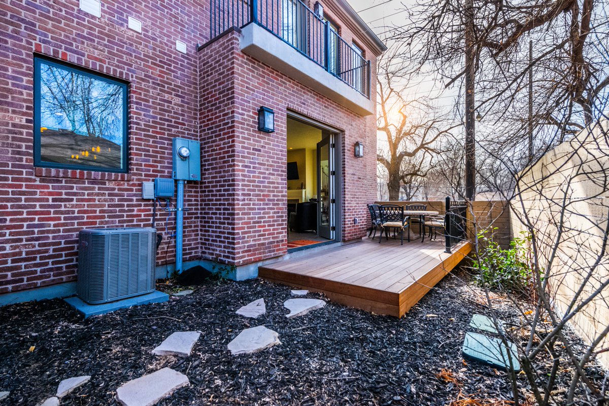 LivingZenith's tweet photo. A back patio is a must for hosting and gathering in the summer months. Living Zenith at Arlington Park seamlessly incorporates key lifestyle elements into the walk-able, bike-able, net-zero community. https://t.co/Ab6fRa3sap