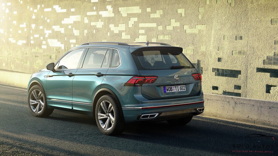 soloautos_mx's tweet photo. La renovada Tiguan de VW recibe un facelift de media vida. Los cambios recibidos los encontramos en la parte delantera del auto, con los cambios en el diseño de los faros, parrilla y fascia. Para la versión R, la nueva Tiguan adopta un aspecto deportivo similar a la del golf R. https://t.co/Gcp4u2igSX