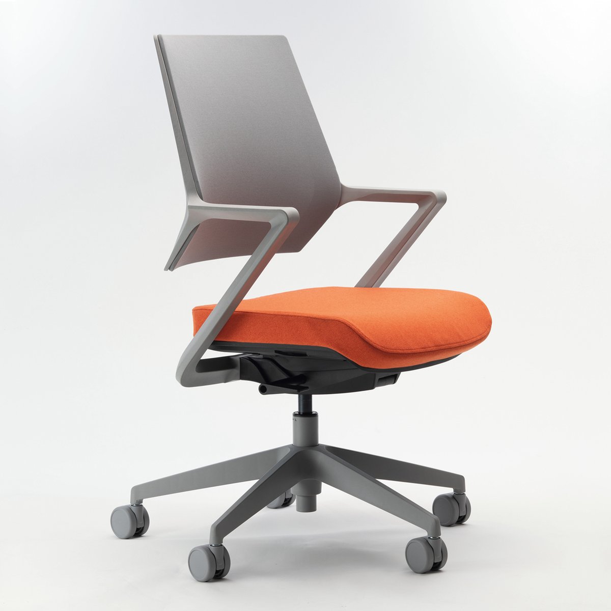 SitOnItSeating's tweet photo. Up and at ‘em. Our Mavic in Newport Tangerine is the pop of color you didn’t know you needed. (Monday blues, you’ve met your color match.) Learn more: https://t.co/e2TZXwLvNB
#Back2Business #ShippingAllOrders #DesignedForMore https://t.co/c1C4zHwQRl