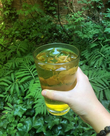 AtlanticAveLDC's tweet photo. #PulseofBrooklyn Dine outside and enjoy a refreshing iced tea at @absolutecoffee (327 #AtlanticAvenue). Their new store hours are 7am-5pm! #AbsoluteCoffee #OutdoorSeating #Coffee #IcedTea #BoerumHill https://t.co/L3kKWfxOd3