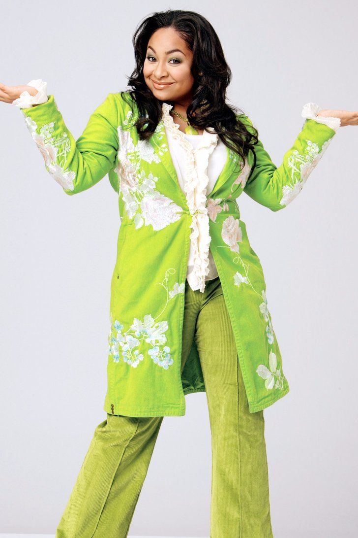 Okay, so in season 4, Raven became a fashion intern for Ms. Donna Cabonna and there were a lot of ruffs... not to mention corduroy. A vision in green! (Get it... a vision)