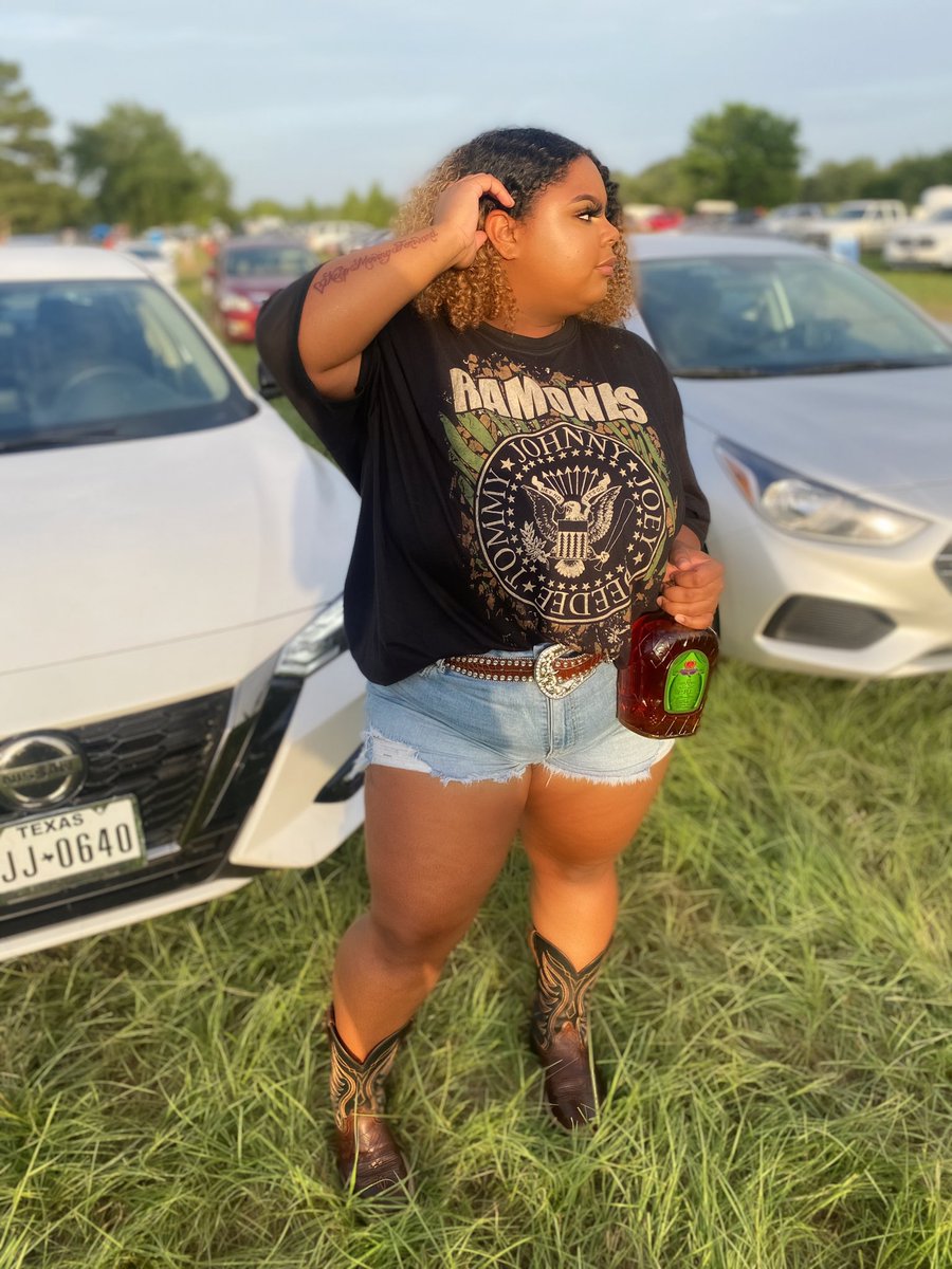 You’re as smooth as Tennessee whiskey 🥃🔥