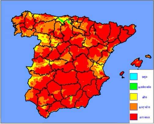 MariamBeitez's tweet photo. En rojo las zonas donde nos vamos a torrar. En naranja y amarillo también, pero menos. https://t.co/Hy9FWBz5rR