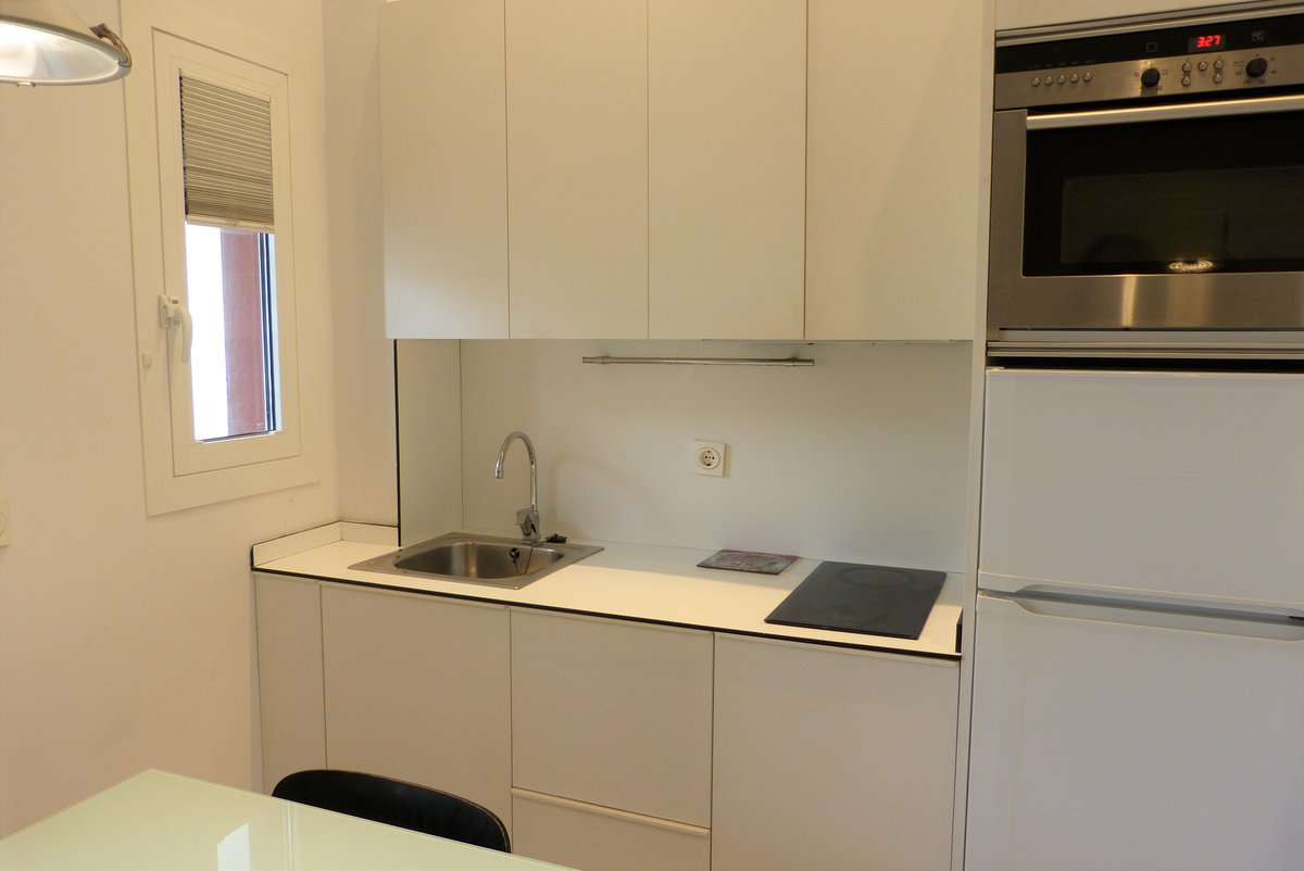 BurutaranInmo's tweet image. Z32022 Apartamento encantador, alto, luminoso y exterior a Paseo Colón, junto a la playa de la Zurriola. Ideal para vivir y como inversión.

bit.ly/2O2iYWk

Visita virtual: bit.ly/2ZClkR2

#Donostia #CasaEnVenta #Inmobiliaria #GrupoExin10 #RealEstate #HomeStage