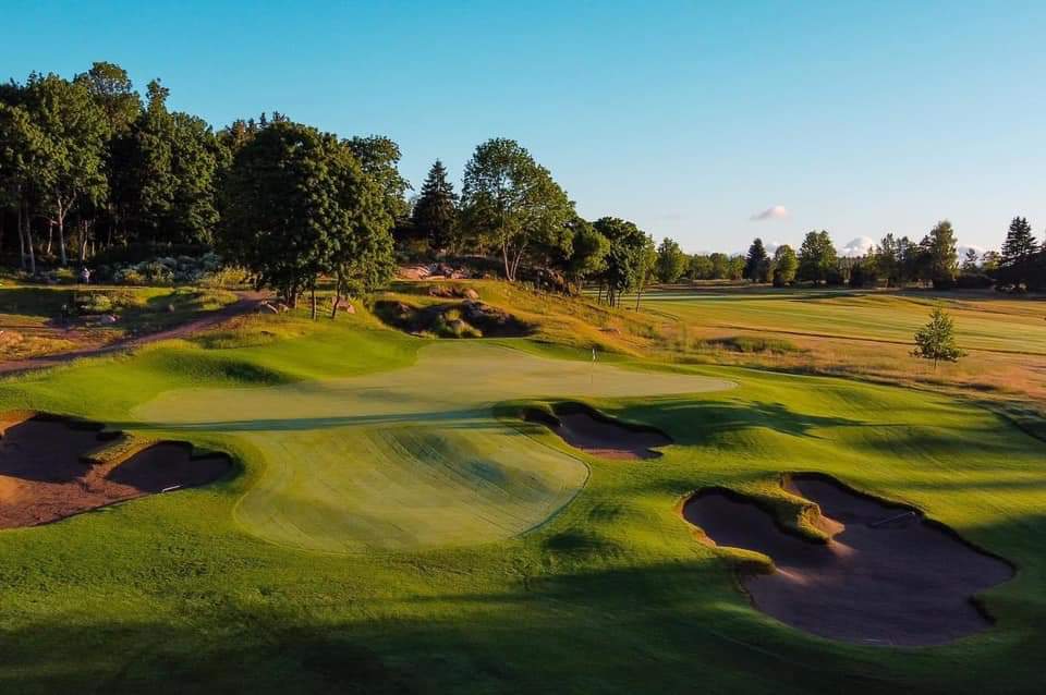 DuraBunker's tweet photo. Alands GC Finland opened 4 play last week Couldn't b there hoping 2 make it 4 grand opening in 2021 A special place &amp; amazing project 2b part of bunkers of synthetic edging &amp; rubber crumb liner awesome design by @SVVgolfdesign &amp; construction work led by Nelson&amp;Vechio #wawfactor https://t.co/TjPWTup9mh