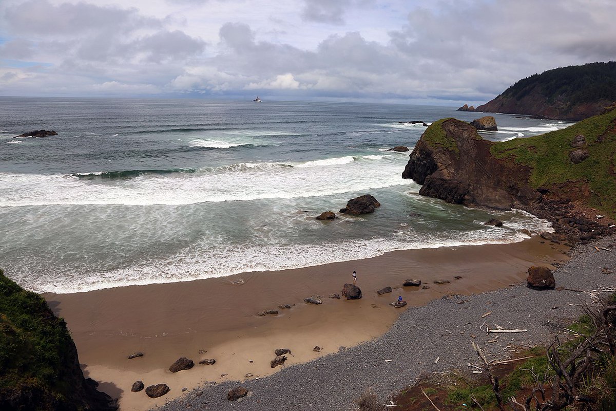 USACEHQ's tweet image. July is National Park and Recreation Month, a great time to get outside, explore local parks, and enjoy outdoor activities safely!

USACE has more than 400 lake and river projects in 43 states. Find your next adventure: corpslakes.erdc.dren.mil/visitors/visit…