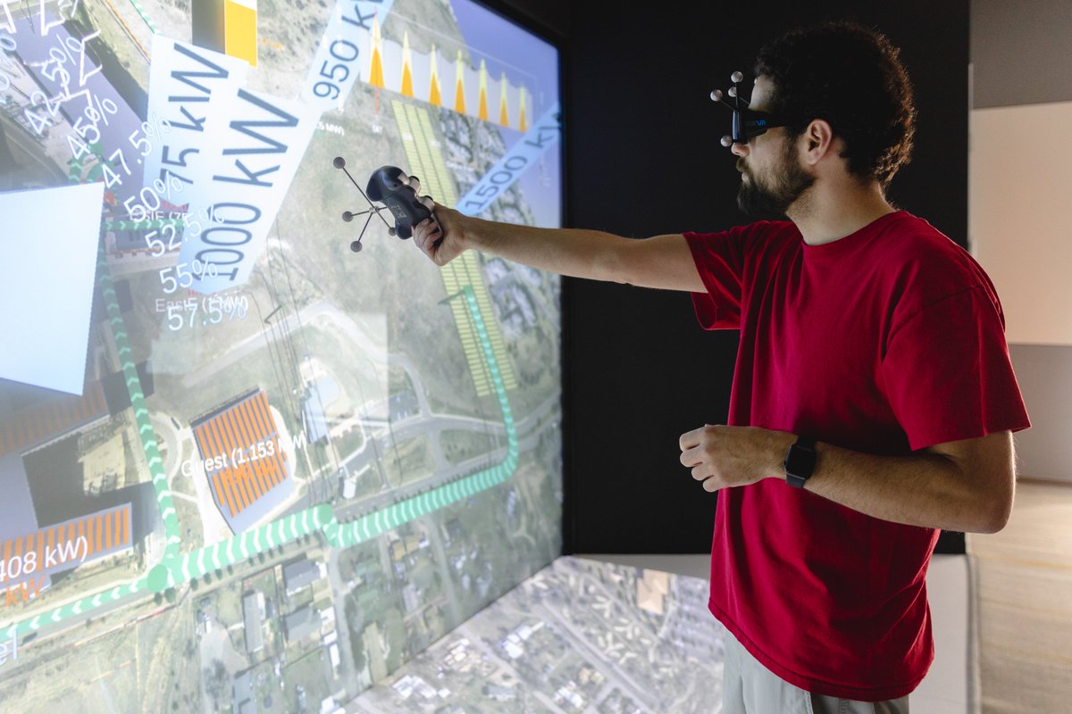 exxonmobil's tweet photo. We’ve partnered with the @NREL to research lower-emission energy solutions. Take a look around their Colorado campus to learn more. https://t.co/aOVBKNsjNa https://t.co/Jsta28wAdu