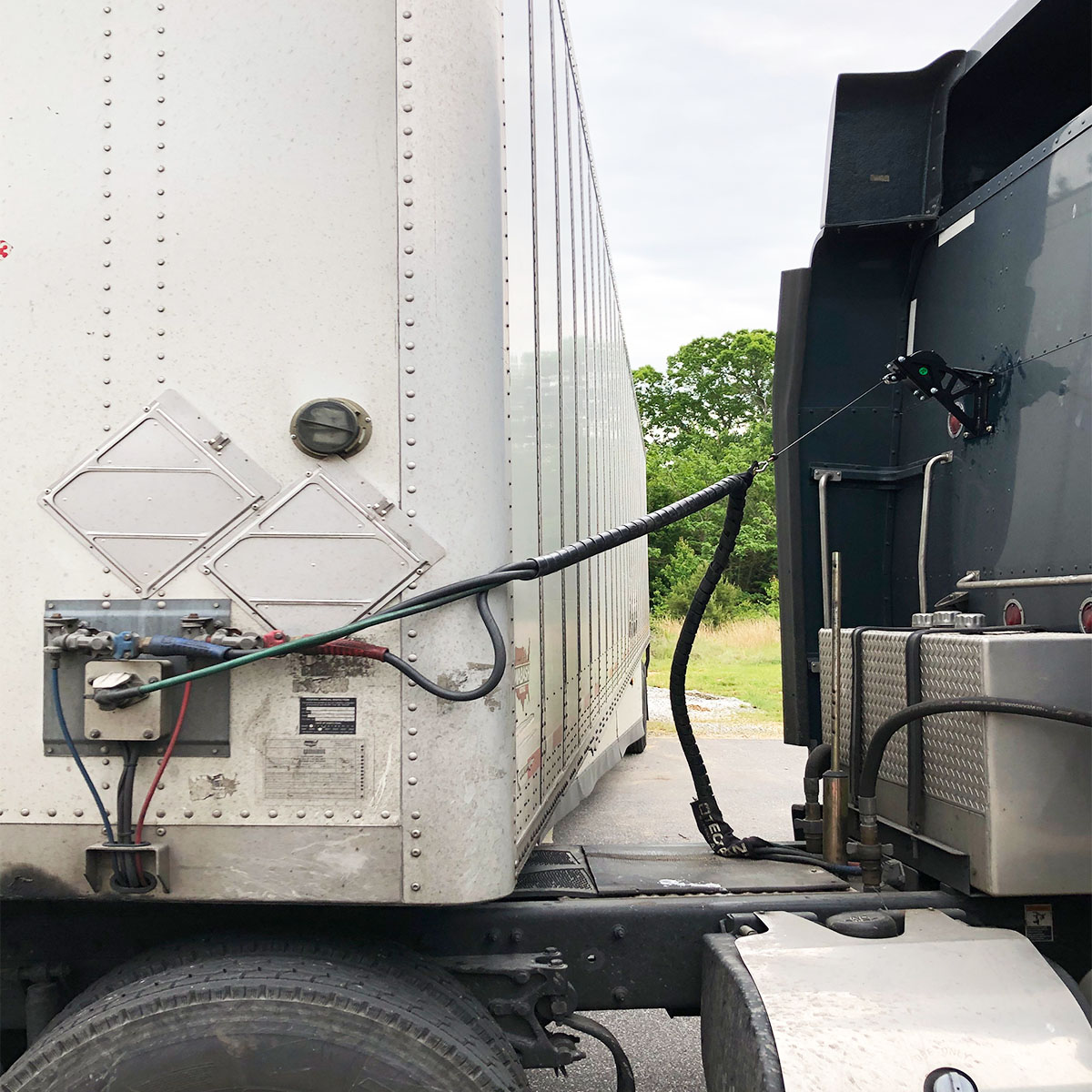 Semi Truck Air Hose Hanger