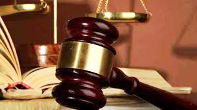 SAPoliceService's tweet photo. #sapsGP #Hawks Today 5 suspects accused of stealing R5.6 million from the UIF #COVID-19 Relief Fund appeared in the Pretoria Specialised Commercial Crimes court. Suspects bail was set at R5000 each and their case was postponed to 07 September 2020. TM
https://t.co/aVe6WcHNhQ https://t.co/cmITfpteQv
