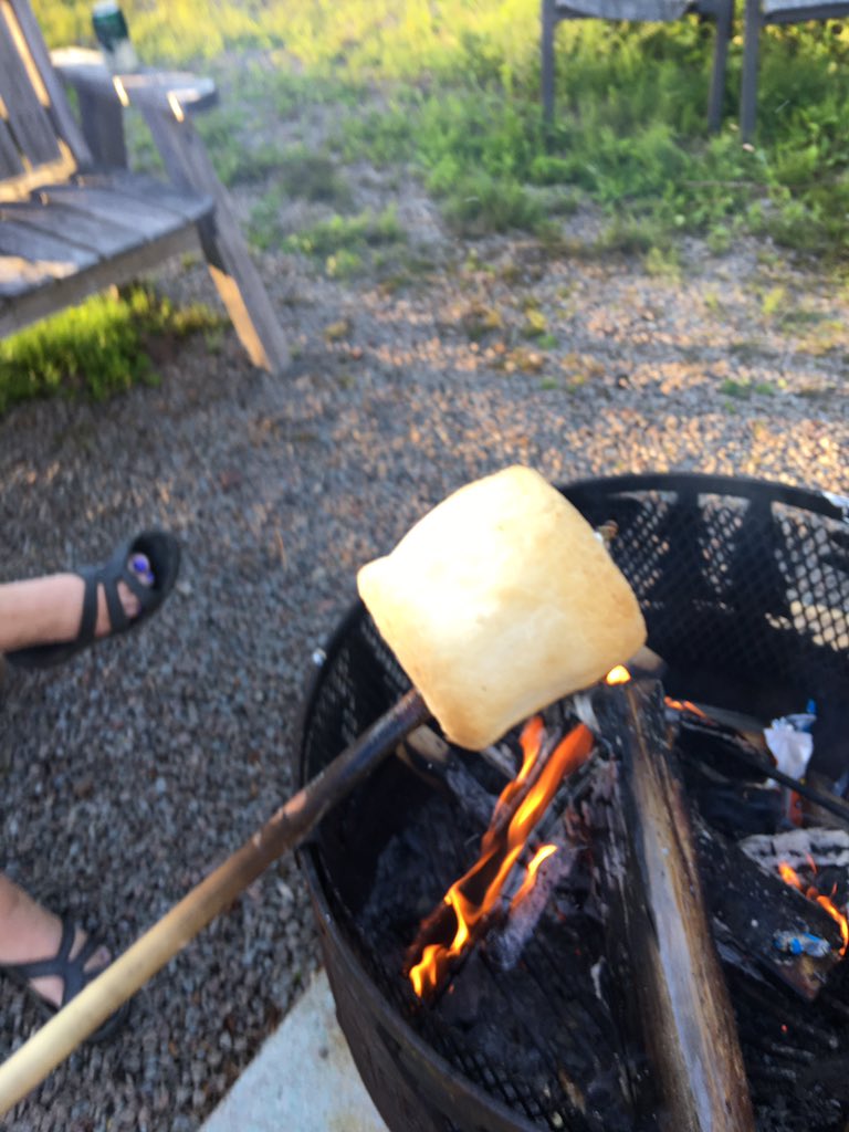 9ProStock's tweet image. Is this the best toasted marshmallow ?  #smores #standrewsbythesea