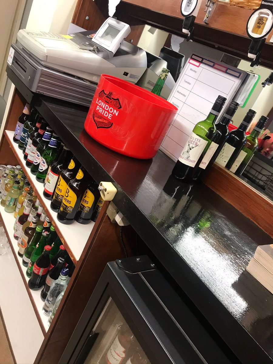 suttonmasonic's tweet image. Today the bar has been deep cleaned, glasses all washed, fridges cleaned, stock all checked, all shelf’s have been wiped, the floors been swept and washed and had a general tidy up. 🍺