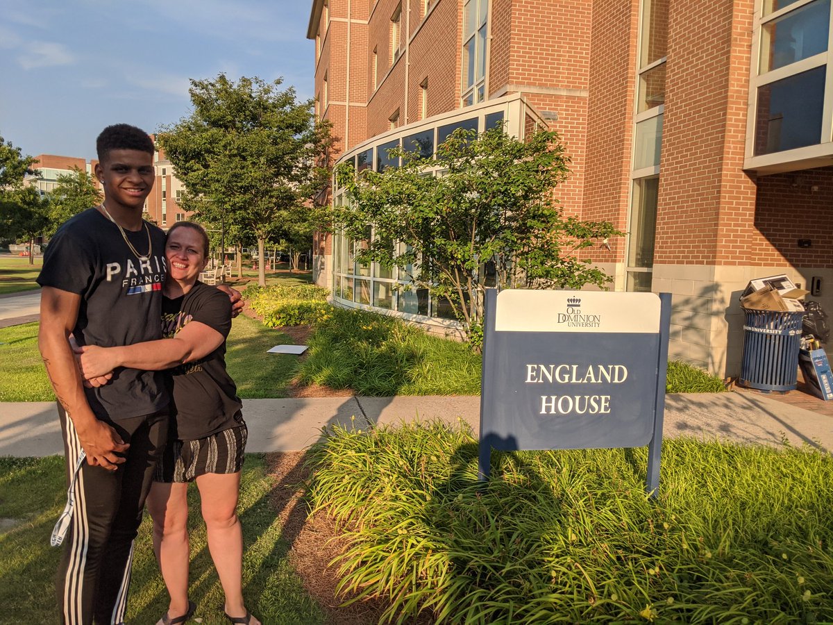 DreamBigDad's tweet photo. Saying goodbye is always the hardest... Until we meet again. Go get what God has ready for you. Keep your eyes fixed on the cross. Love you to Mars bank and back...@dreambigmomma @LeviWentz https://t.co/2uD9ugeKU6