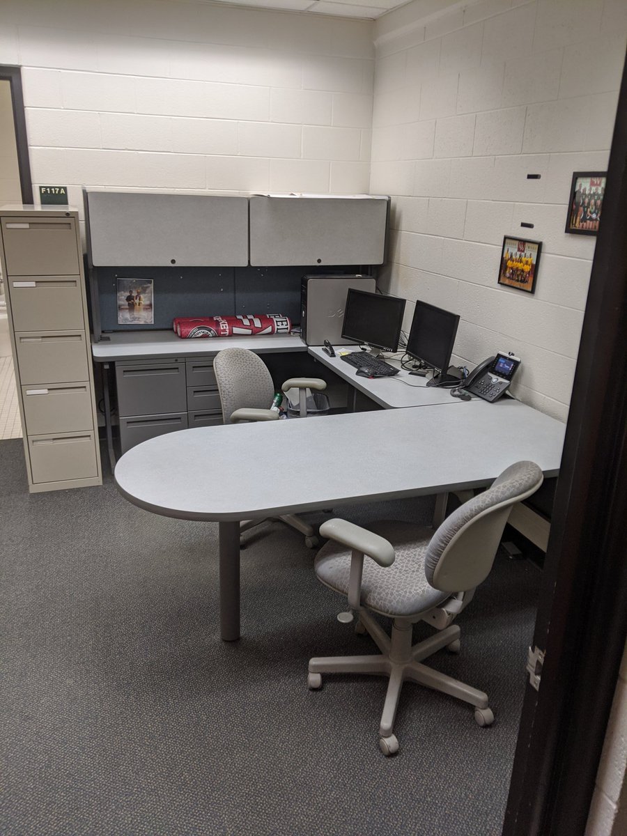 WAUKESHACOUGARS's tweet photo. Today we say goodbye to intercollegiate athletics at UWM at Waukesha! Thank you to all the former student-athletes who made it one of the  most prestigious athletic programs in the state! We hope this isn't goodbye, just will see you later! #GoCoogs #MorethenSports @MarkMone https://t.co/laUQT4BQYt