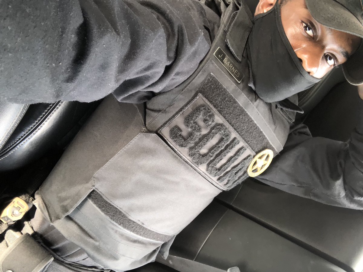 RubiiRabi's tweet photo. Im really starting to love the way i look in my uniform. 
#Essentialwork #1stresponder #Frontlines #Beenlive https://t.co/WrW75oZZVh
