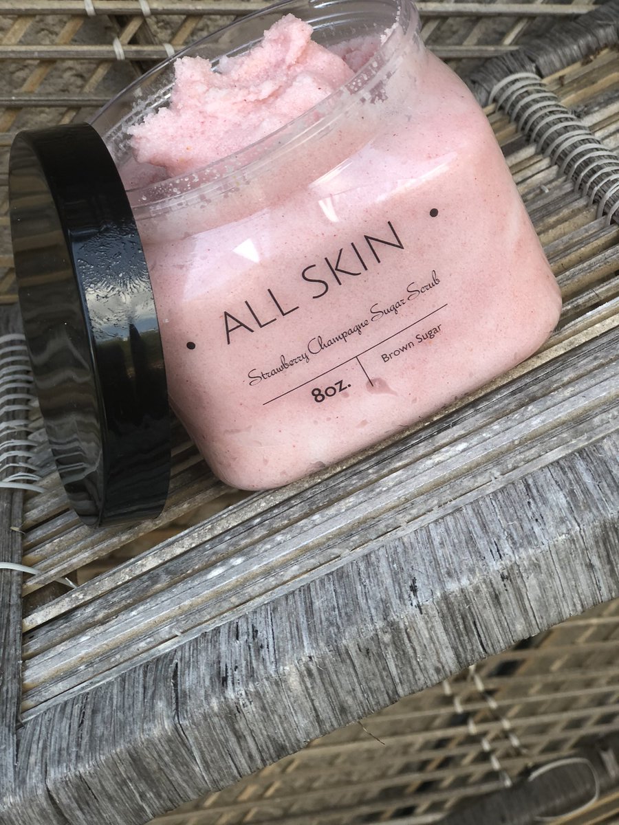 ALLSKINco's tweet photo. Who doesnt love strawberries 🍓 and champagne 🥂 ? 

Shop body scrubs  !

https://t.co/pW0QFkGRDZ 

#bodyscrubs #skincare #nolasmallbusiness #nola #ShopBlack https://t.co/0unKQLcb71