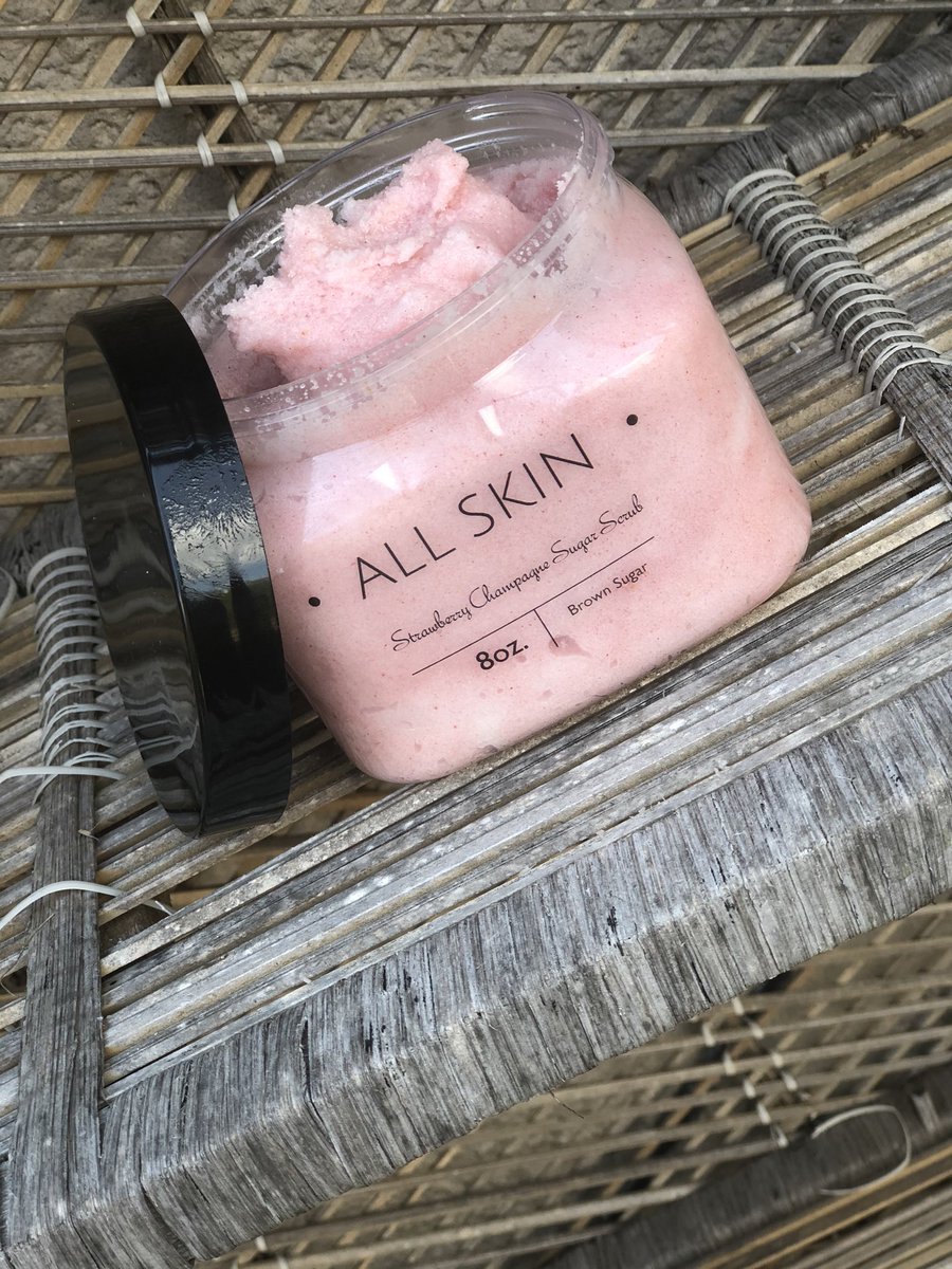 ALLSKINco's tweet photo. Who doesnt love strawberries 🍓 and champagne 🥂 ? 

Shop body scrubs  !

https://t.co/pW0QFkGRDZ 

#bodyscrubs #skincare #nolasmallbusiness #nola #ShopBlack https://t.co/0unKQLcb71