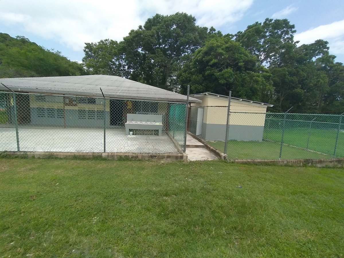 malcolm_karena's tweet photo. Team Region 4 @ Petersville Basic . Petersville Basic received a new classroom built by Sagicor Foundation.  Certification is on the horizon!!!! #12StandardsMatter @ECCJA @DebbieAnnScott2 @FaithLy15941634 @melitareid @Kimberl11664162 @NORDA1 @tracymorsmith1 https://t.co/PebfTYZ5rk