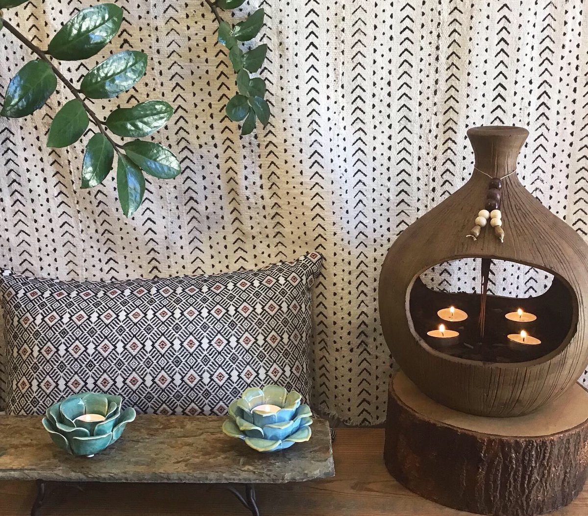 #ChooseFairtrade Gorgeous hand craft ceramic holder for channeling the aroma of candles or incense. Visit or store for special discount. #aromatherapy