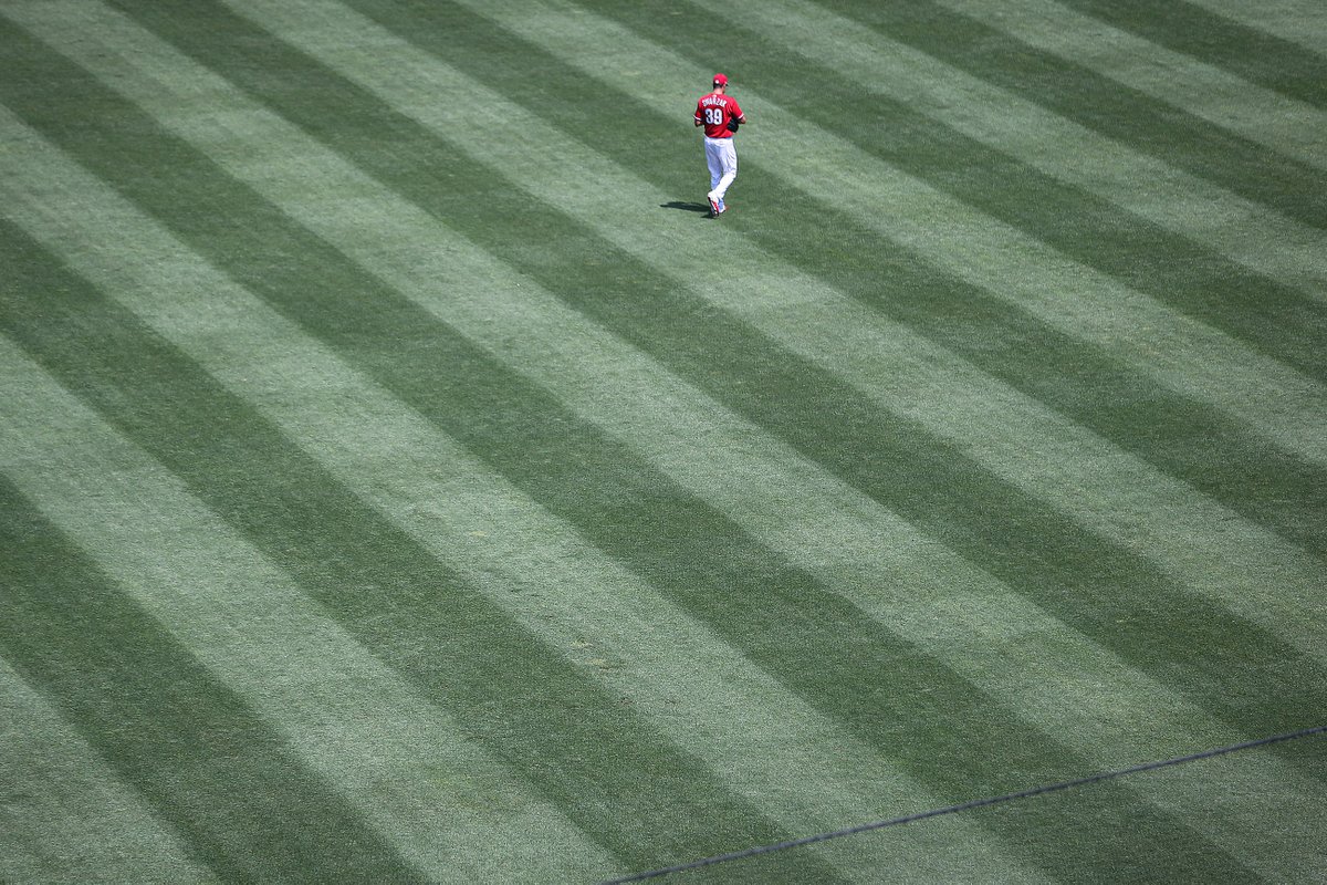 Distancing Phillies style #Phillies #MLB #coronavirus