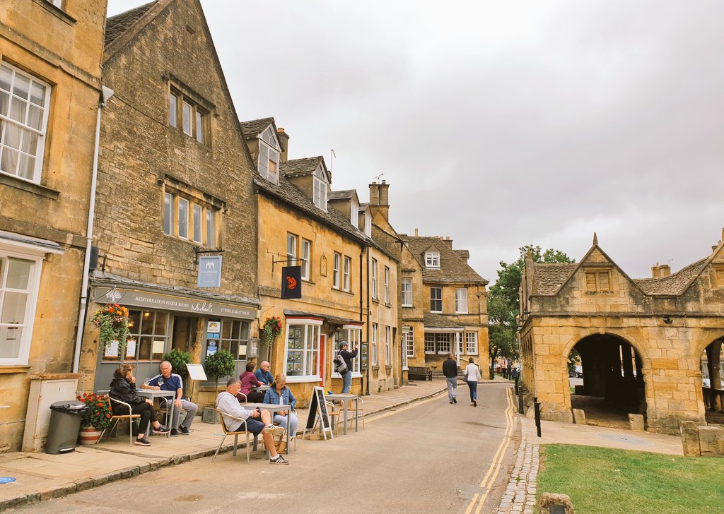 HuddlestonNigel's tweet photo. Some pics from #ChippingCampden this weekend when I visited businesses and attractions in and around the #Cotswolds as the tourism &amp; hospitality industry welcomed back visitors.
Thanks Sarah, Michael and Sally for showing me around.
#EnjoySummerSafely https://t.co/p7v2YxhZp4